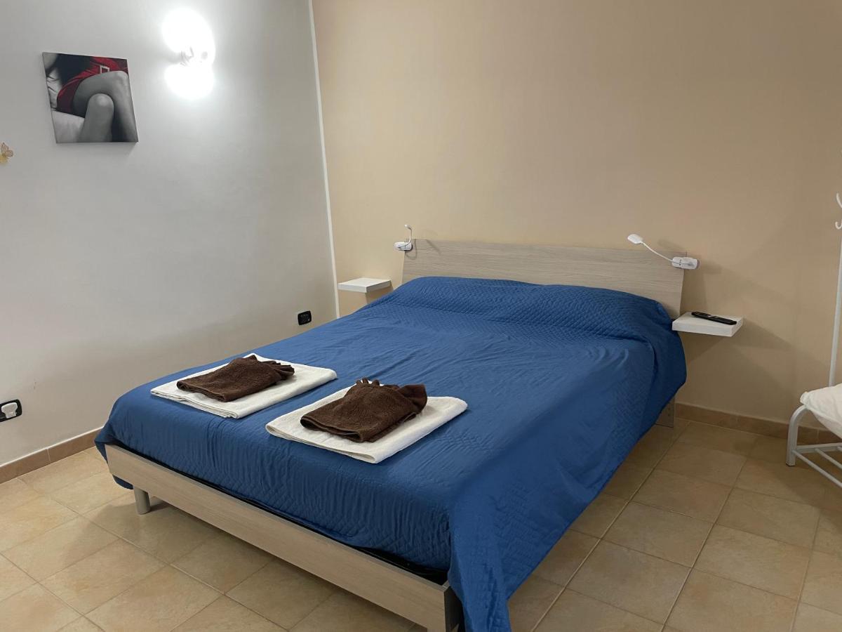 Blanda House Apartment Taranto Bagian luar foto